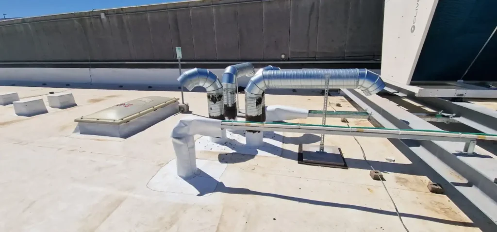 Calista-Impianti-Montesilvano_fissaggio-Rooftop-e-pvc-finito-15